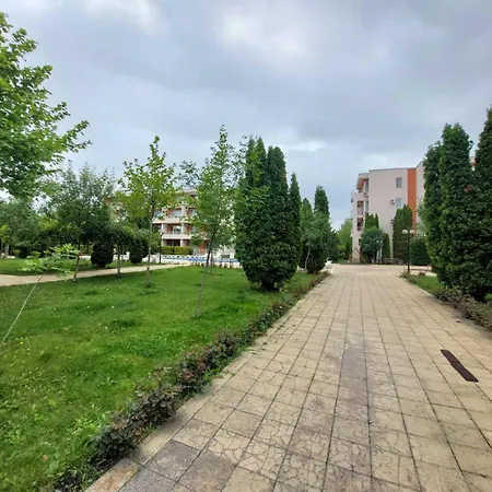 99 Nessebar Noks Club *