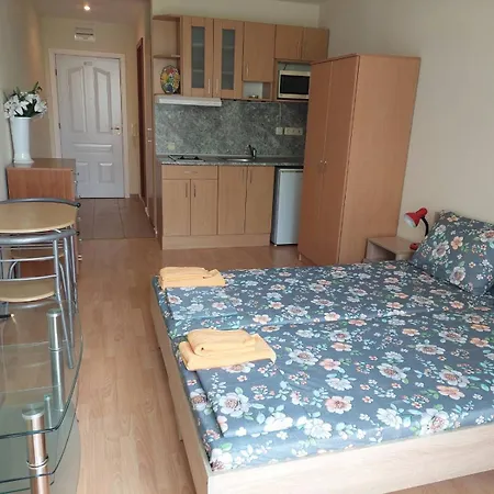 99 Nessebar Noks Club Apartament *